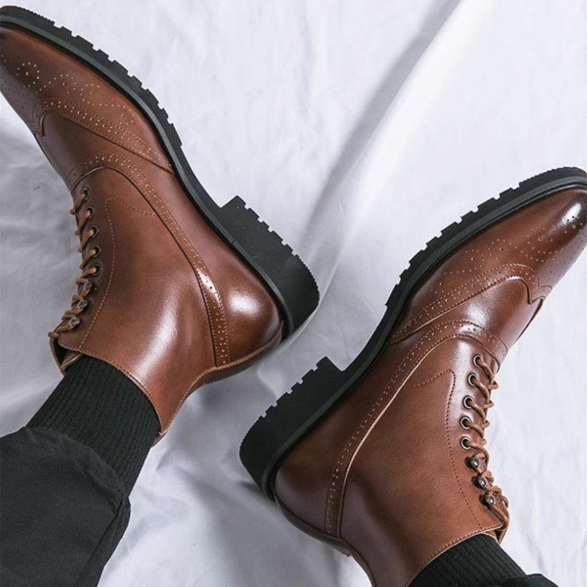 Mens Thick Sole Mid Top Shoes