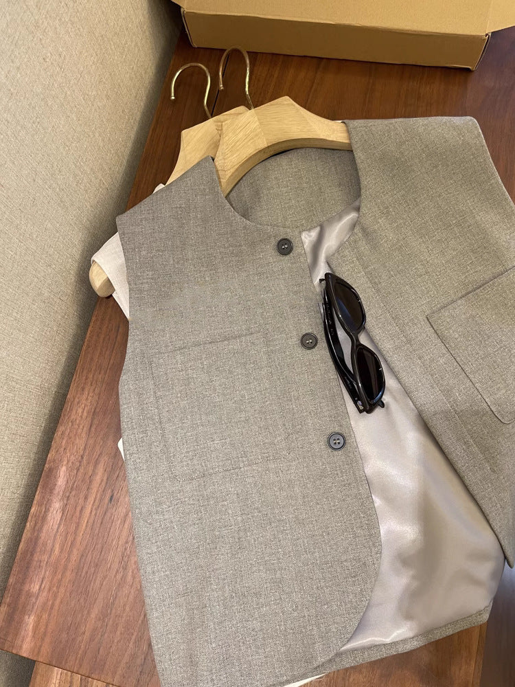 Loose Round Neck Sleeveless Suit For Women